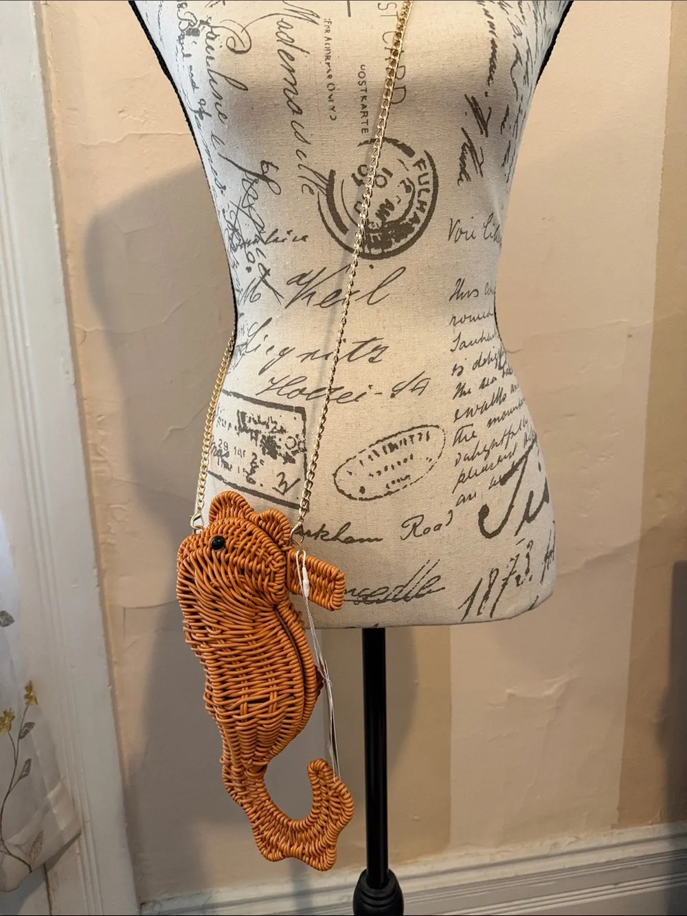 Tommy Bahama Woven Seahorse Crossbody Bag in Natural Tan - Picture 5 of 5